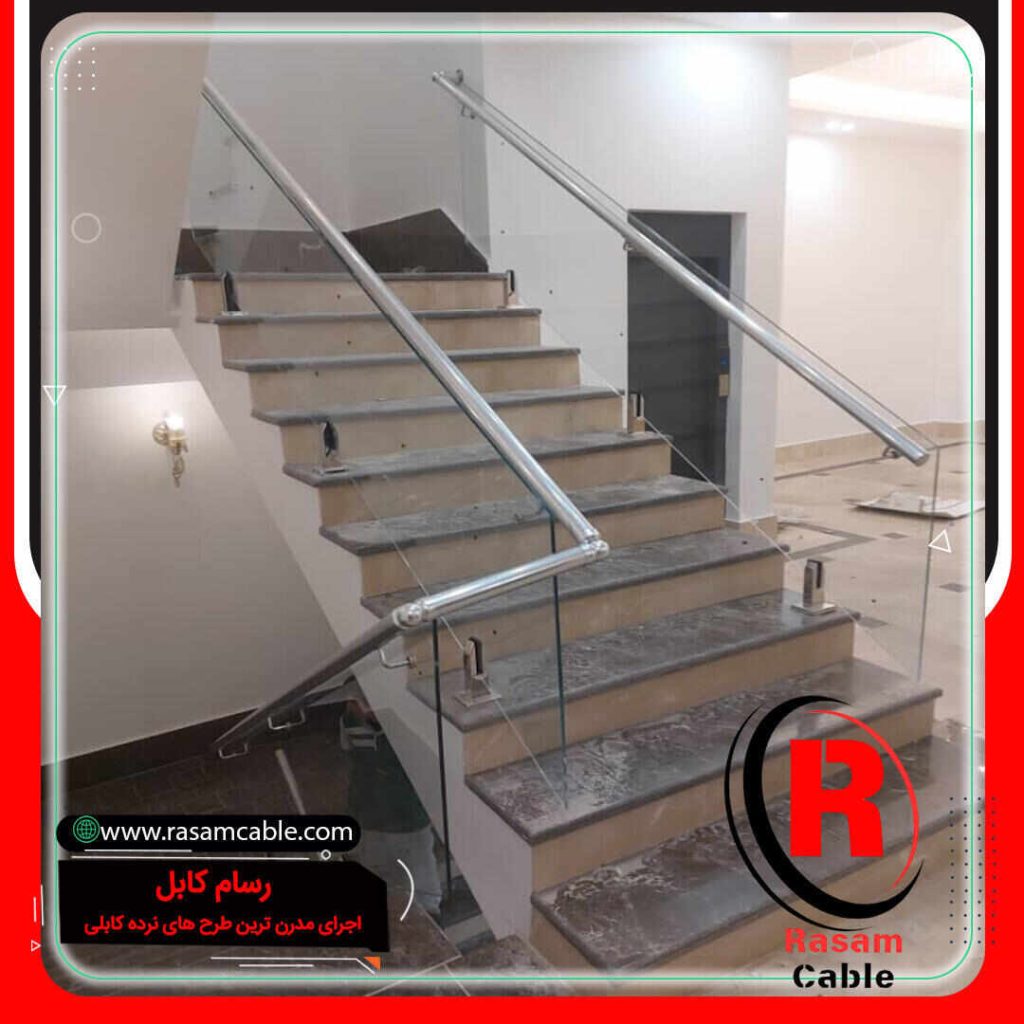 حفاظ شیشه ای راه پله اسپیگات